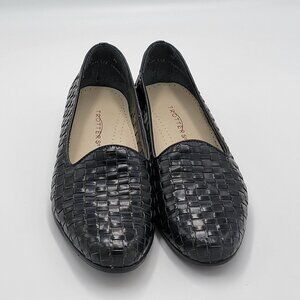 Trotters Womens Black Woven Leather Slip-On Flats Size 7M
